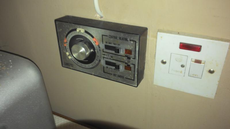 landis gyr heating controls instructions